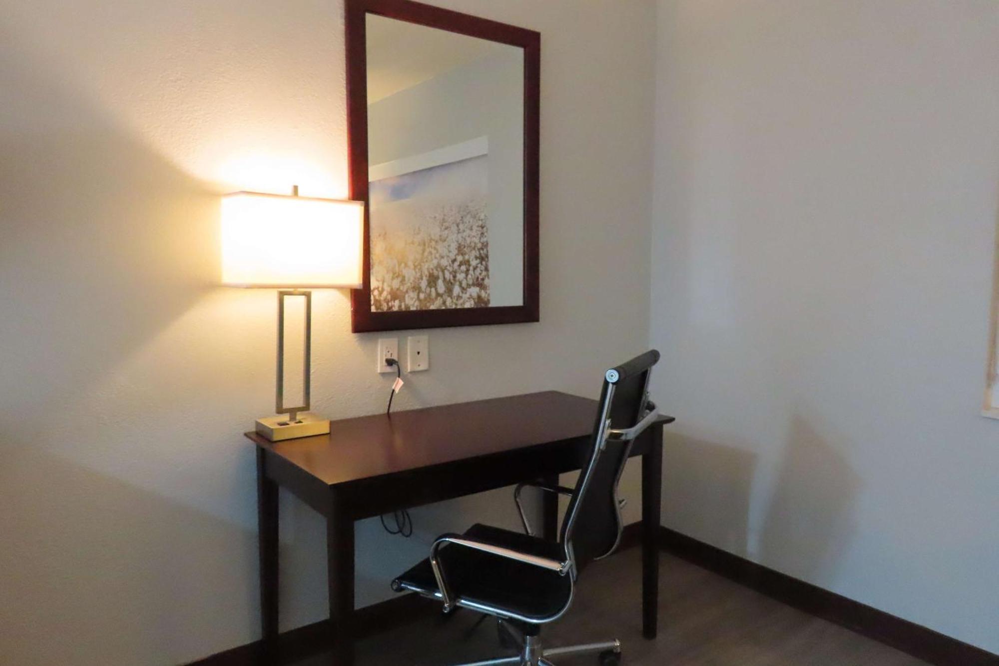 Western West Hotel 2*